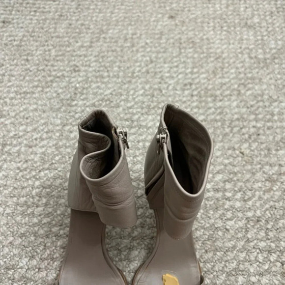 Vince heels strappy leather size 7.5 brown  gray - Picture 3 of 13